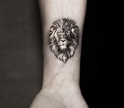 Lion Head tattoo by Niki Norberg | Photo 26172