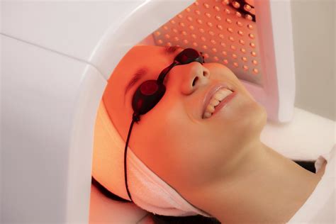 Red Light Therapy for Skin Care: 6 Benefits of Red Light Therapy You May Not Have Realized ...