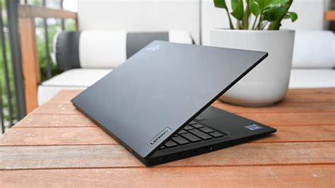 Lenovo ThinkPad X1 Carbon (Gen 9) review: Flirting with perfection | Laptop Mag