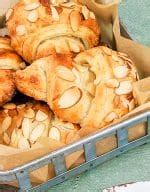 ALMOND CROISSANT - Butter with a Side of Bread