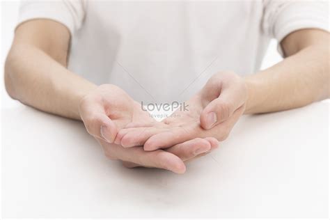 Caring Gesture Picture And HD Photos | Free Download On Lovepik