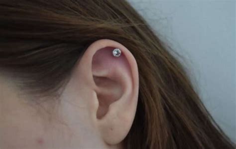 Helix Piercing Pain: What You Should Expect in 2021