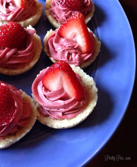 Grain-Free Lemon Cookies with Strawberry Whipped Cream {Vegan/Paleo} | Pretty Pies