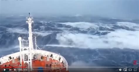 Watch: Ships in sea during storms - SAFETY4SEA