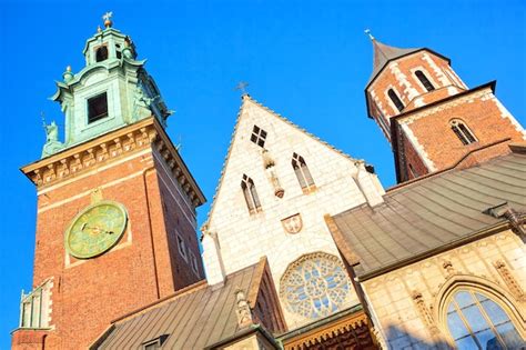 Premium Photo | Wawel cathedral in krakow