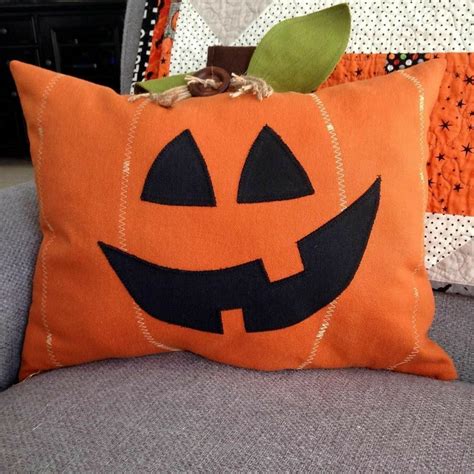 Halloween Bedroom, Halloween Pillows, Halloween Quilts, Halloween Party Decor, Holidays ...