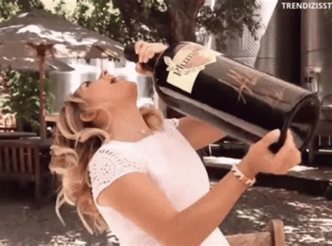 Wine Wino GIF - Wine Wino - Discover & Share GIFs