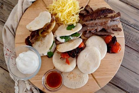 Mini Pita Brunch with Tenderised Steak - Hangry Recipes