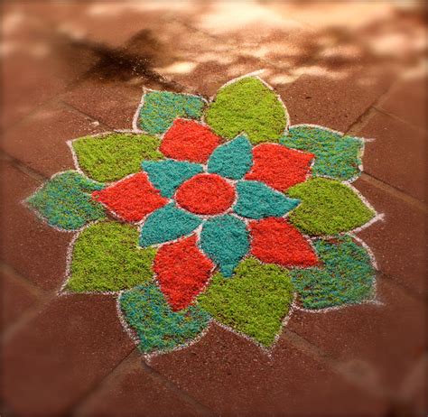 Dyed Rice Rangoli - Diwali 2014 | Simple designs to draw, Rangoli ideas ...