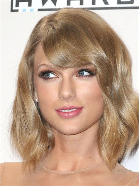 Taylor Swift Hairstyles For Curly Hair - vrogue.co