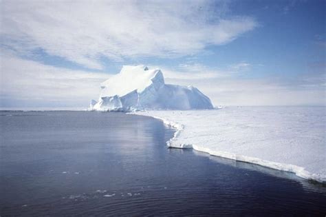 Active volcano below Antarctica could accelerate melting of ice cap ...