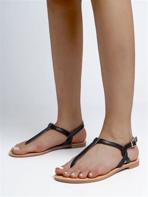 Minimalist Slingback Thong Sandals | Stylish sandals, T strap sandals ...