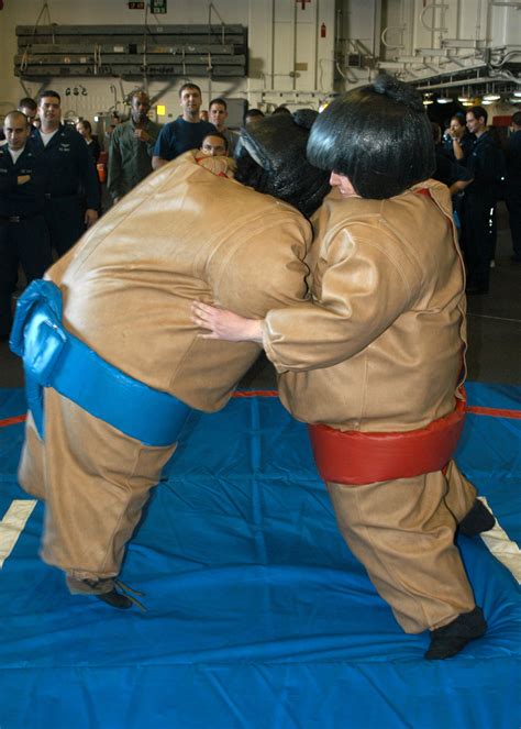 Sumo Wrestling Suits w/Matts - Mike's Moonwalk Rentals