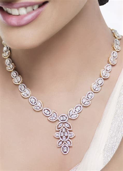 Diamond Necklace For Women - Things you must know - StyleSkier.com