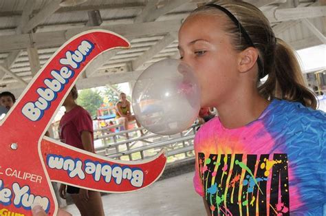 Photo gallery - Fun at the fair | Bubblegum pop, Fun, Bubble gum