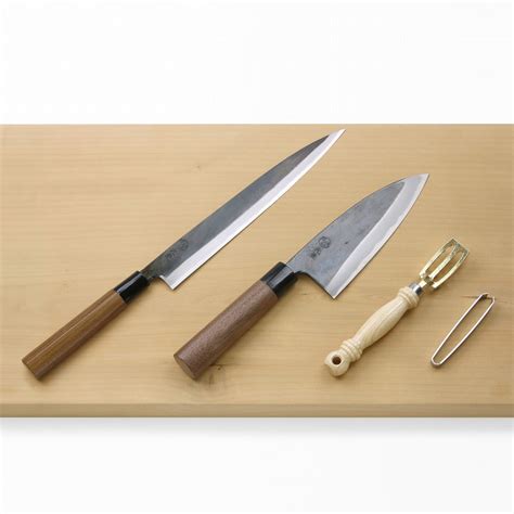 ”MOTOKANE” Fishmonger Tools with Deba knife & Yanagiba knife – Honmamon-Japan