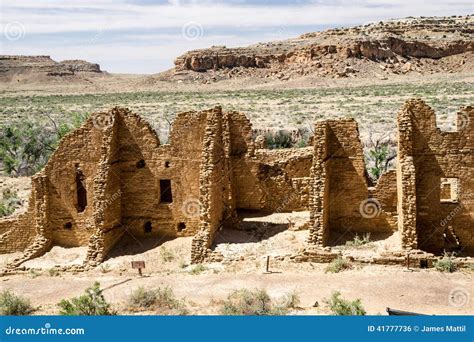 Chaco Canyon S Kin Kletso Pueblo Ruins Stock Photo - Image of navajo ...