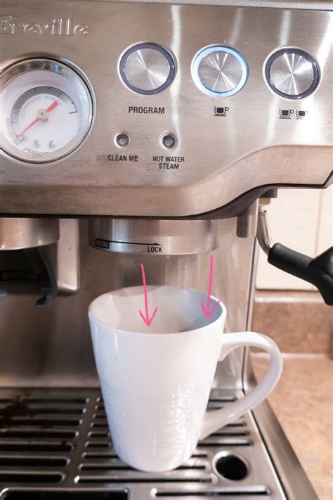 How to make the PERFECT Latte or Cappuccino with the Breville Barista Express! A step-by-step ...