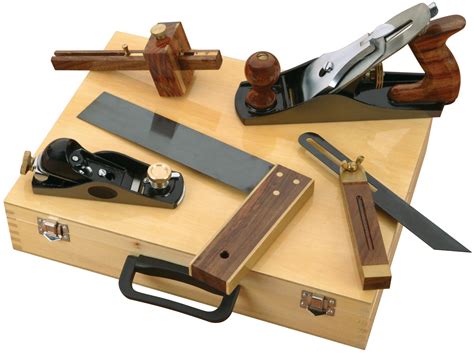 How do I start woodworking? I only want to use hand tools. : r/woodworking