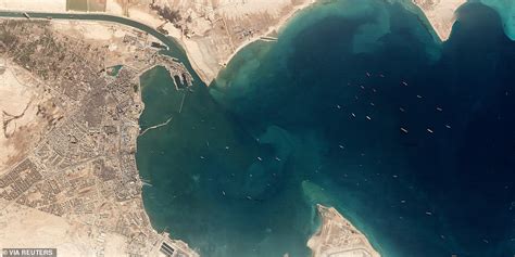 Suez Canal: Satellite image reveals extent of traffic jam behind stuck ship - DAILY SUN EXPRESS