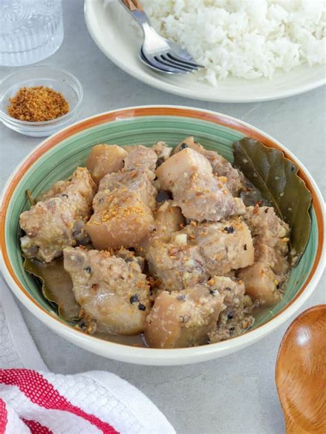 Adobong Puti (White Pork Adobo) - Kawaling Pinoy