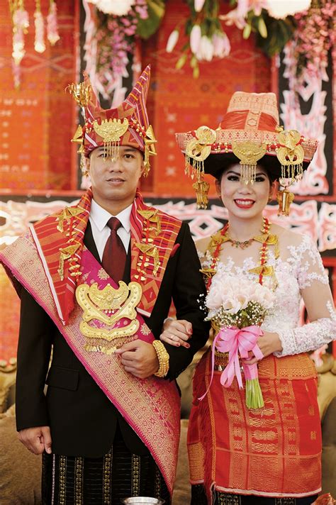 Pakaian Adat Batak Toba Dan Pakaian Pengantin Adat Batak Toba - IMAGESEE