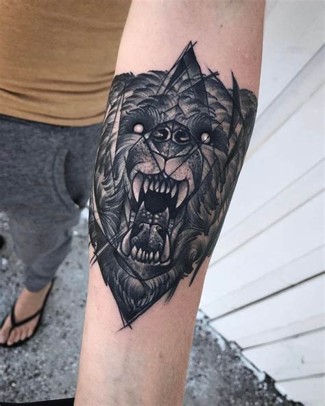 10 Awesome Bear Head Tattoo Designs & Ideas | Wild tattoo, Bear tattoo, Bear tattoos