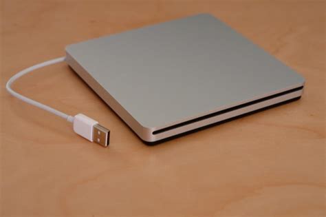 How to Use CDs, DVDs, and Blu-rays on a Mac Without an Optical Drive