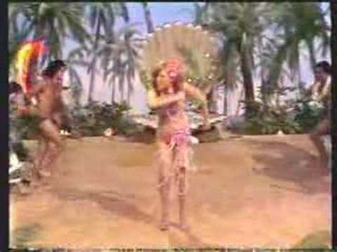 "Hawaiian Oklahoma" - Bette Midler - NBC [1977] - YouTube