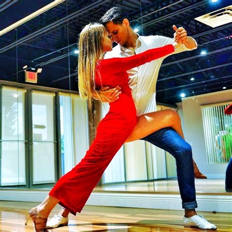 Online Salsa Lessons For Couples - Latin Dance Movement