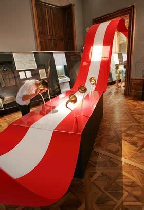 DAS NEUE ÖSTERREICH by ART+COM #allestimenti #desing Interactive ...