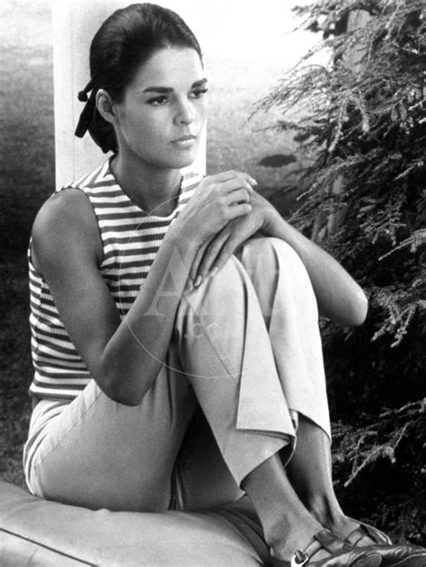 Ali MacGraw Bio, Movies, Net worth! - WhiteOut Press