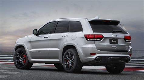 2017 Jeep Grand Cherokee preview