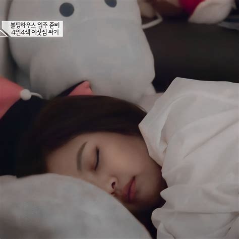 sleeping beauty 🥰 | Blackpink jennie, Pretty girl face, Photoshoot concept