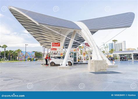 An Outstanding and Modern Style of Shell Gas Station Editorial Photo - Image of price, energy ...