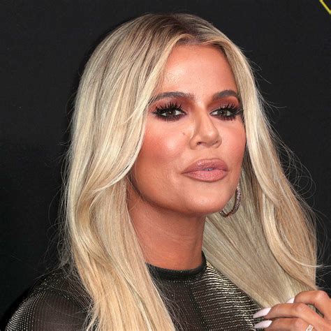 Khloé Kardashian Shocks Fans With Puffy Lips While Stepping Off Private ...