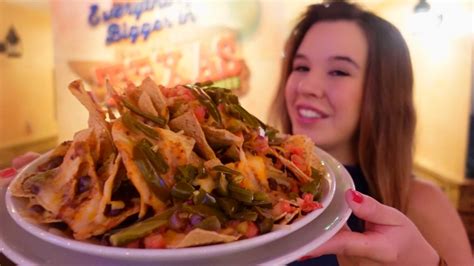 Margaritaville San Antonio: Loaded nachos, margs and burgers | kens5.com