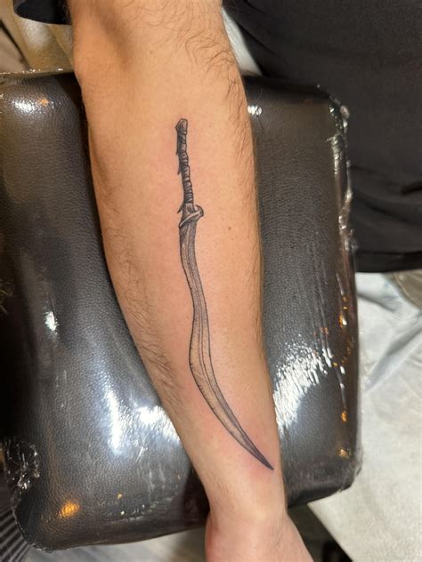 Finally got my favorite sword on my arm 🥳 : r/EldenRingTattoo