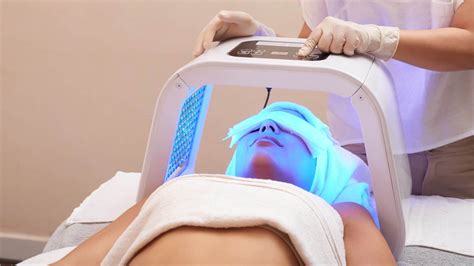 How LED Light Therapy Provides Wrinkle Reduction | USKINCO LED Therapy