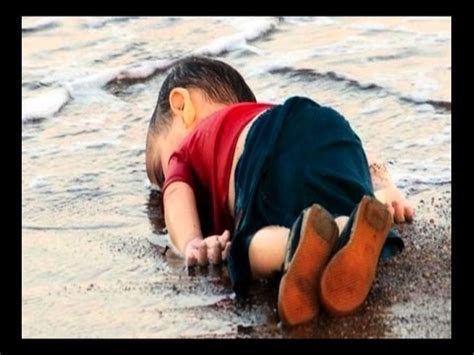 WATCH full story behind horrifying image of drowned Syrian boy - YouTube