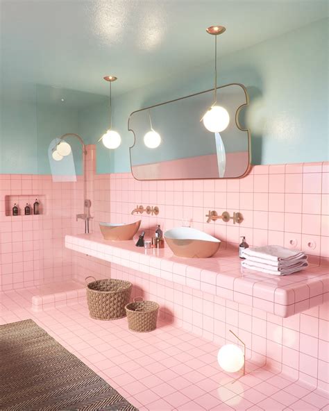 Pink Tile Bathroom Decorating Ideas - img-dink