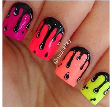 Really cool and cute slime or paint dripping design! | Drip nails ...