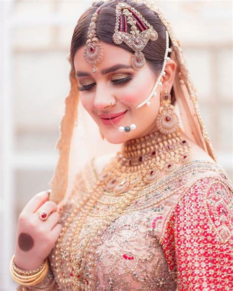 Kubra Khan Flaunts Beauty in Bridal Shoot for Hira Khan Makeup Studio ...