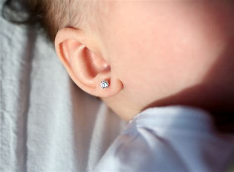 Best First Earrings For Baby | ist-internacional.com