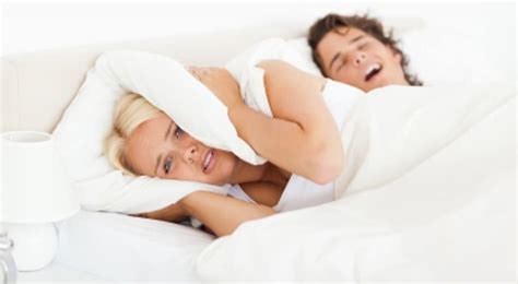 Best Earplugs for Snoring (Reviews)