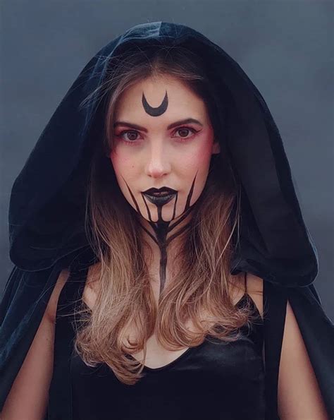 30+ Witch Makeup Ideas For Halloween - The Glossychic | Halloween makeup witch, Halloween makeup ...