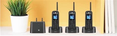 Amazon.com : Motorola O213 DECT 6.0 Long Range Cordless Phone - Wireless Phones for Home ...
