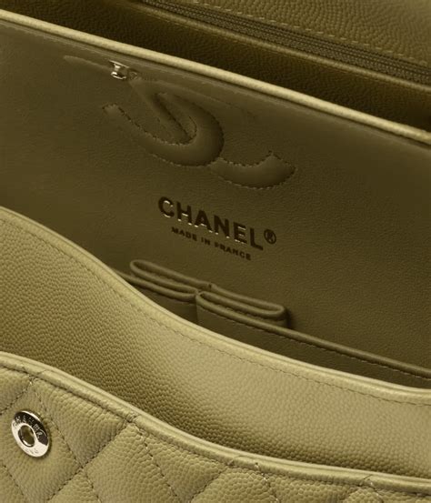 Klasik dan Elegan! Curi Perhatian dengan 5 Jenis Tas Chanel Ini – Voila.id