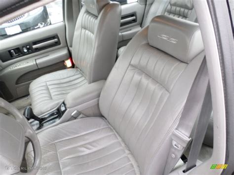 Gray Interior 1996 Chevrolet Impala SS Photo #101674110 | GTCarLot.com