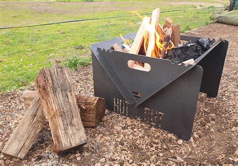 Collapsible Camping Fire Pit - Hot Cut